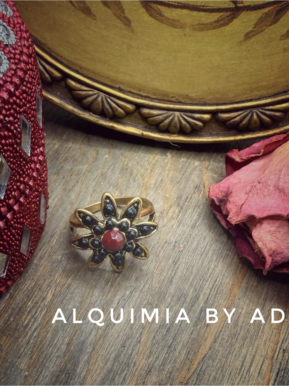 Alquimia Gold Floral Ring with Black Petals and Red Center Cabochon
